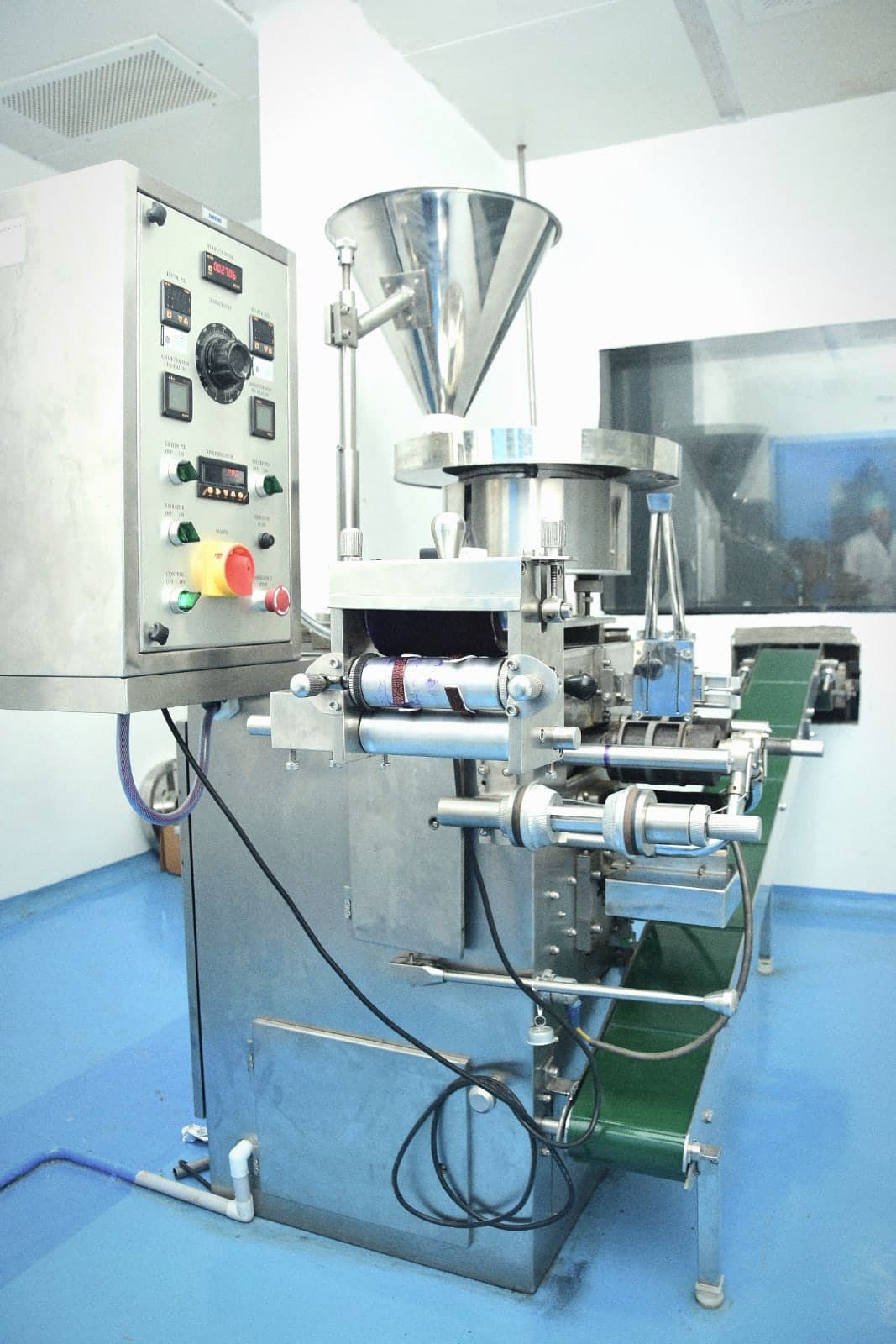Packing machine, MediGrand plant
